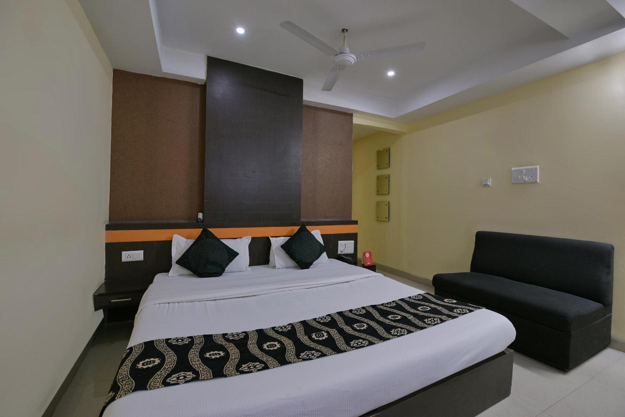 Collection O 1538 Hotel Diamond&Residences Indore Exterior foto
