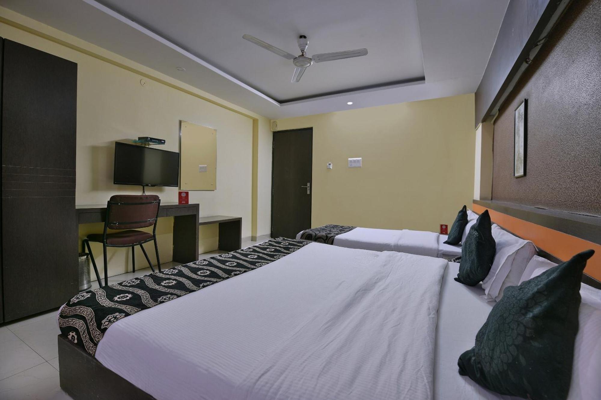 Collection O 1538 Hotel Diamond&Residences Indore Exterior foto