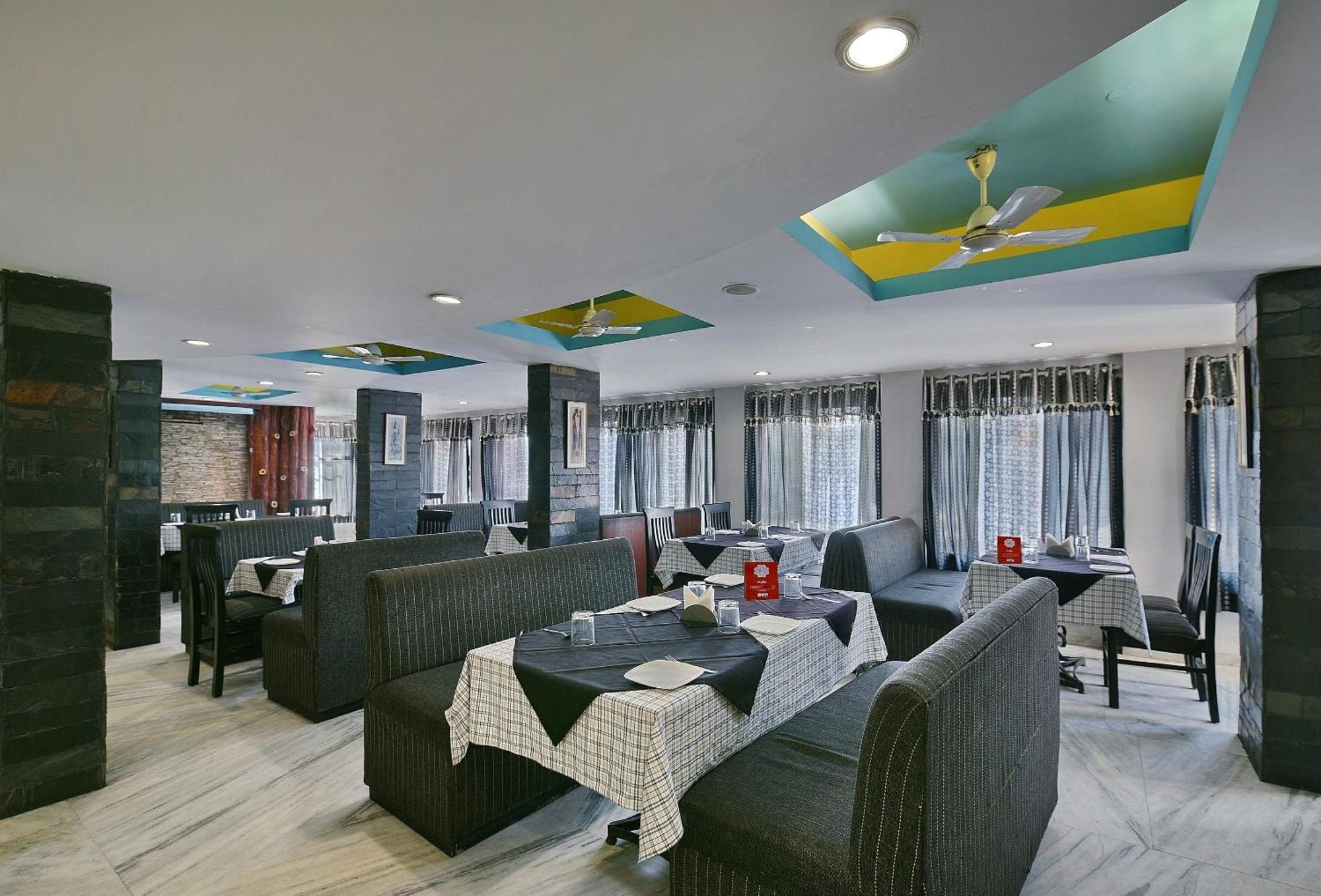 Collection O 1538 Hotel Diamond&Residences Indore Exterior foto